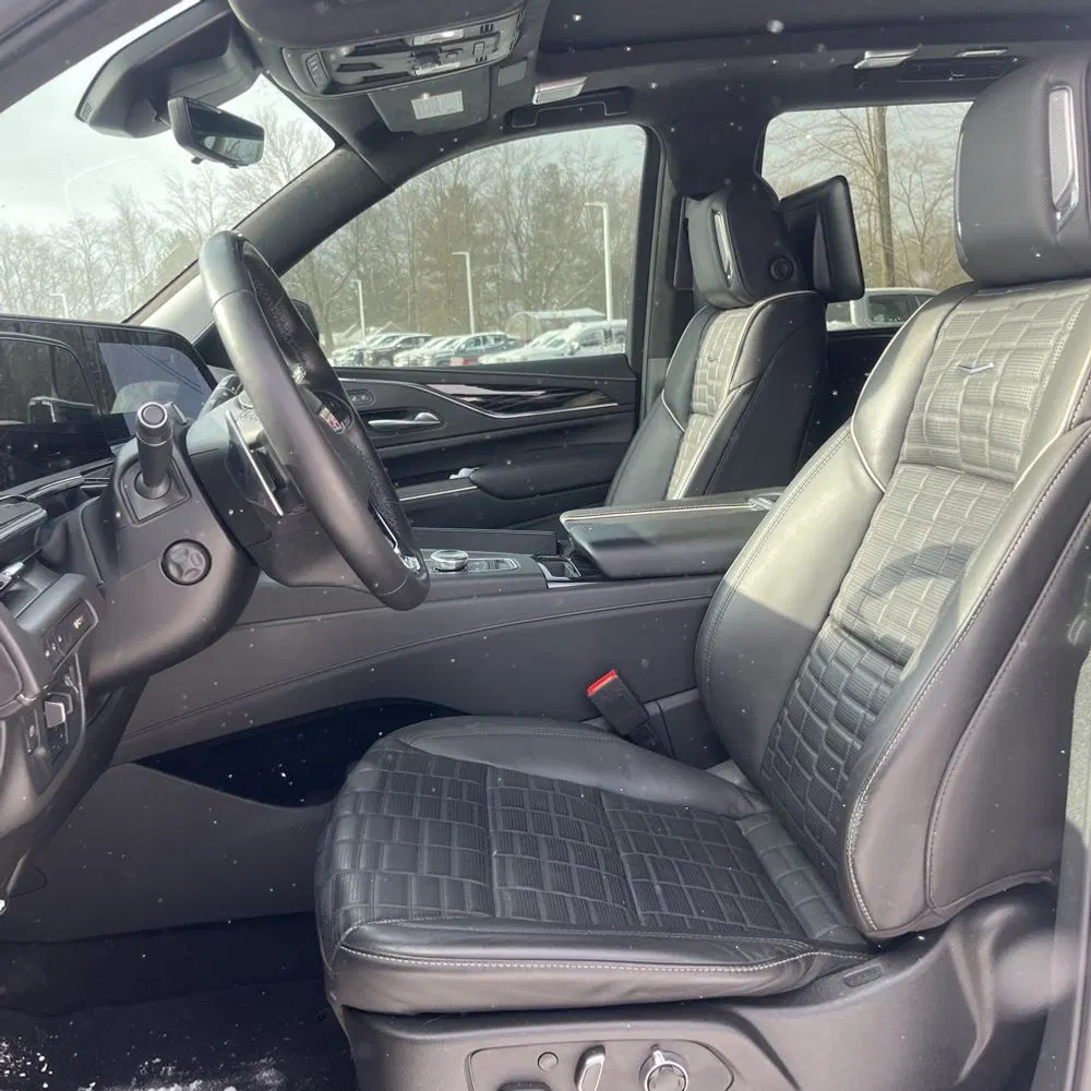 2023 Cadillac Escalade-V Base