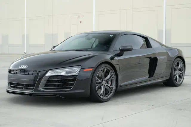 2015 Audi R8 V10 Plus