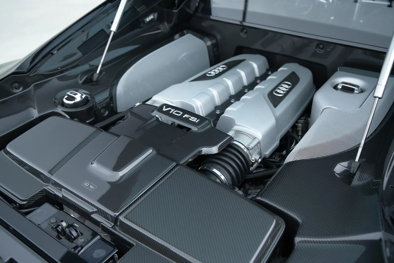 2015 Audi R8 V10 Plus