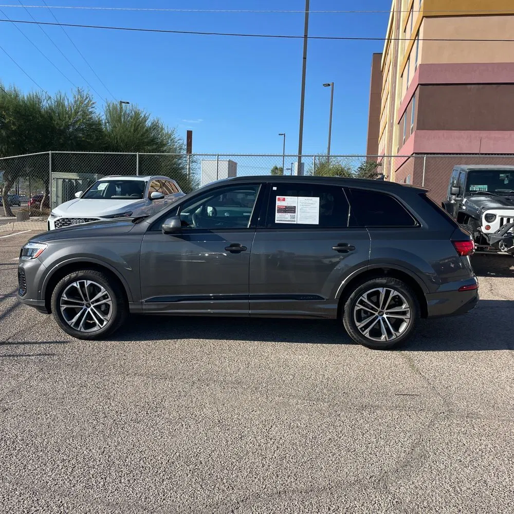 2025 Audi Q7 Premium Plus 45