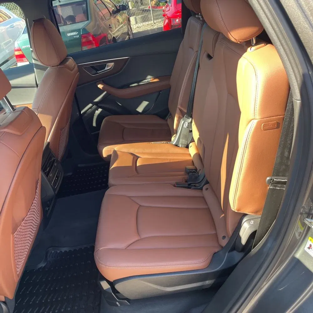 2025 Audi Q7 Premium Plus 45