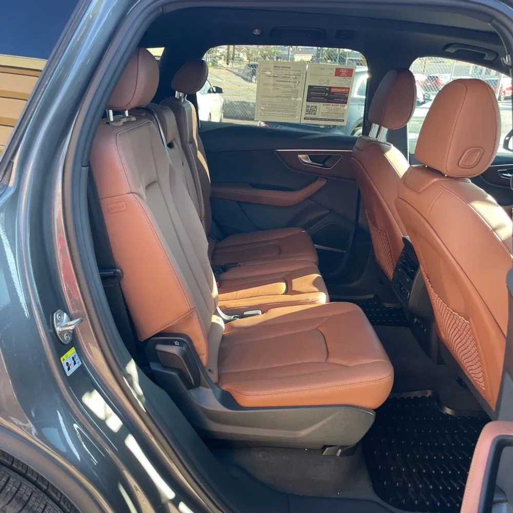 2025 Audi Q7 Premium Plus 45