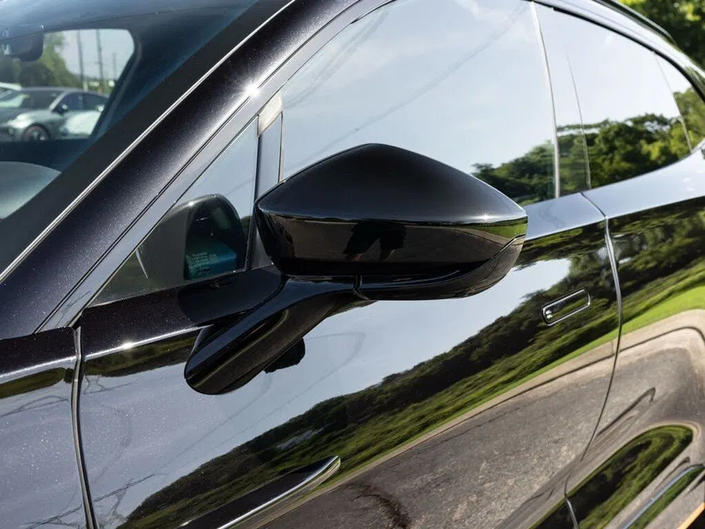 2024 Aston Martin DBX 707 AWD