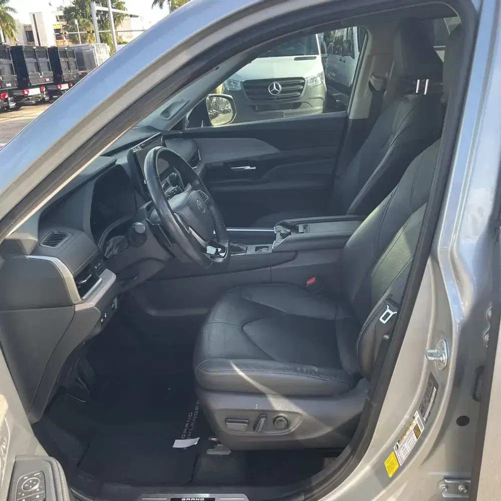 2024 Toyota Grand Highlander Platinum