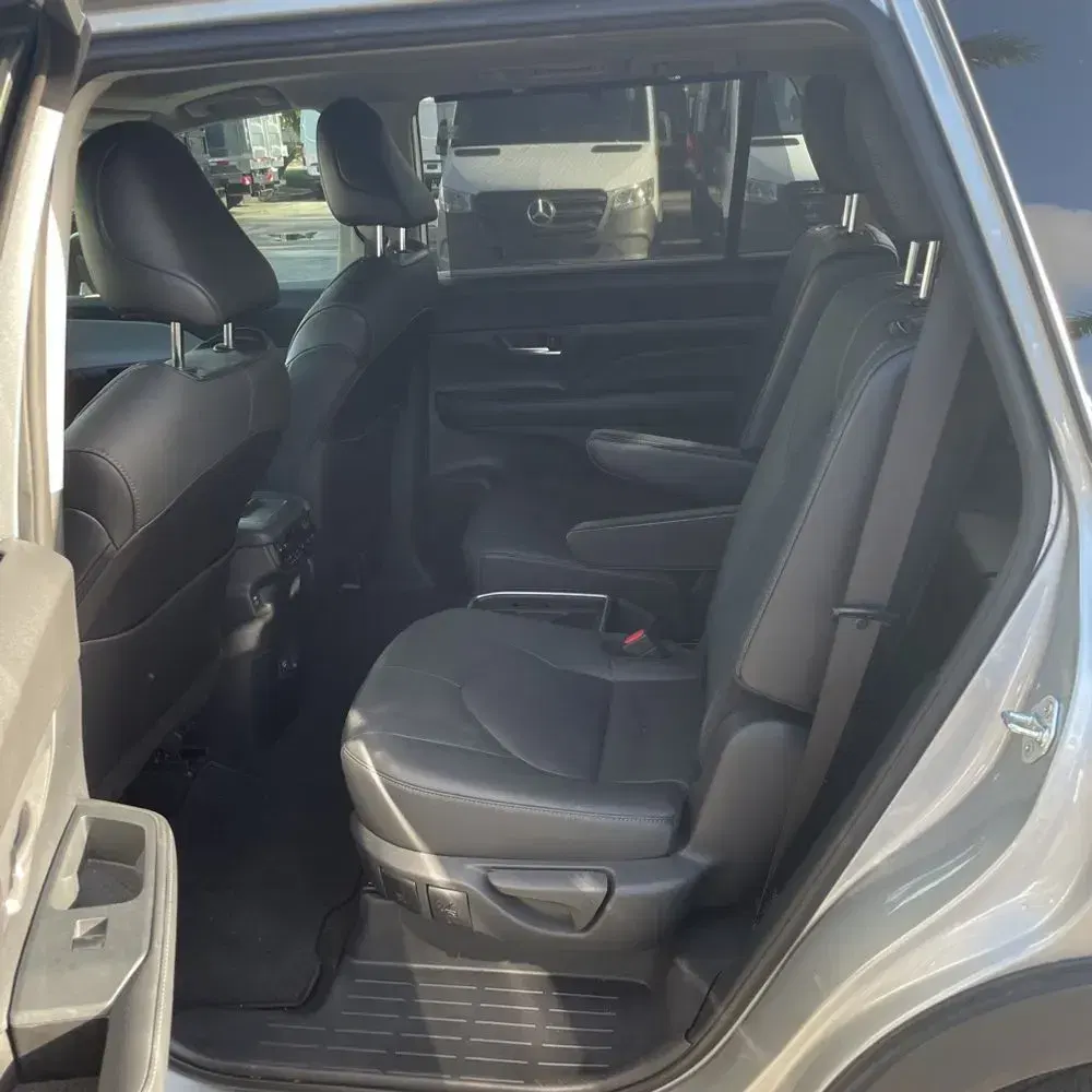 2024 Toyota Grand Highlander Platinum