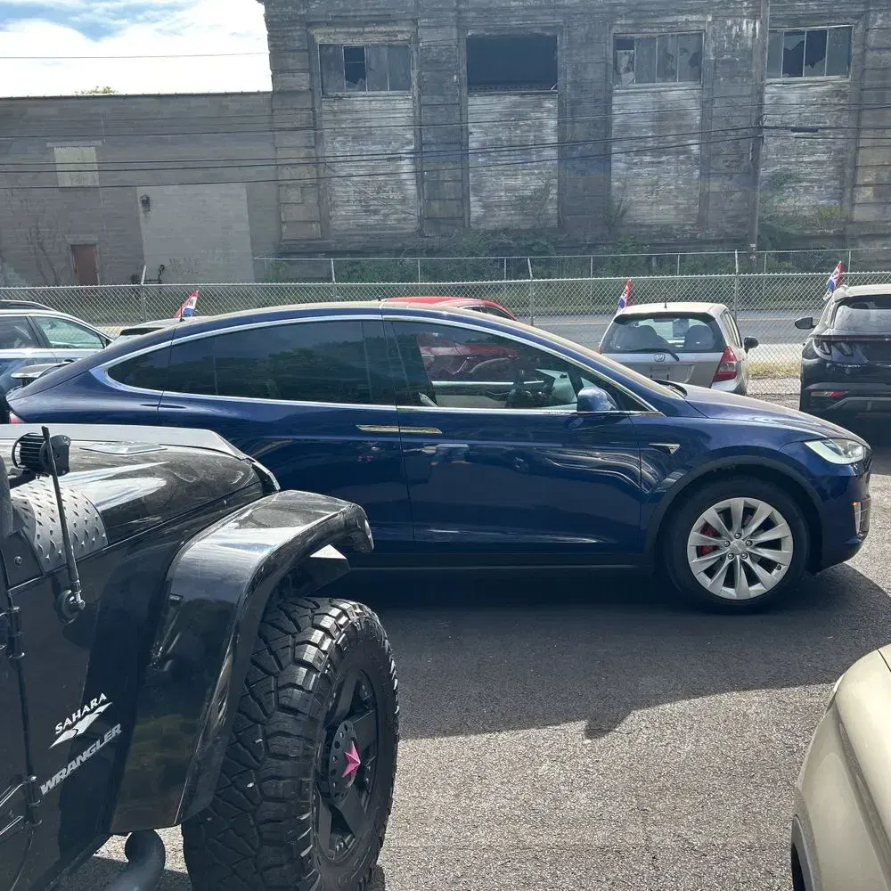 2021 Tesla Model X Plaid