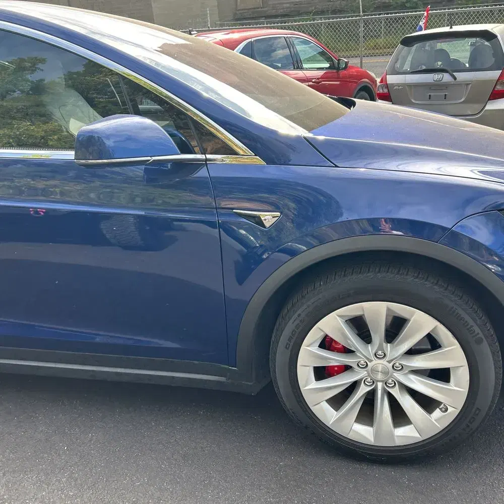 2021 Tesla Model X Plaid
