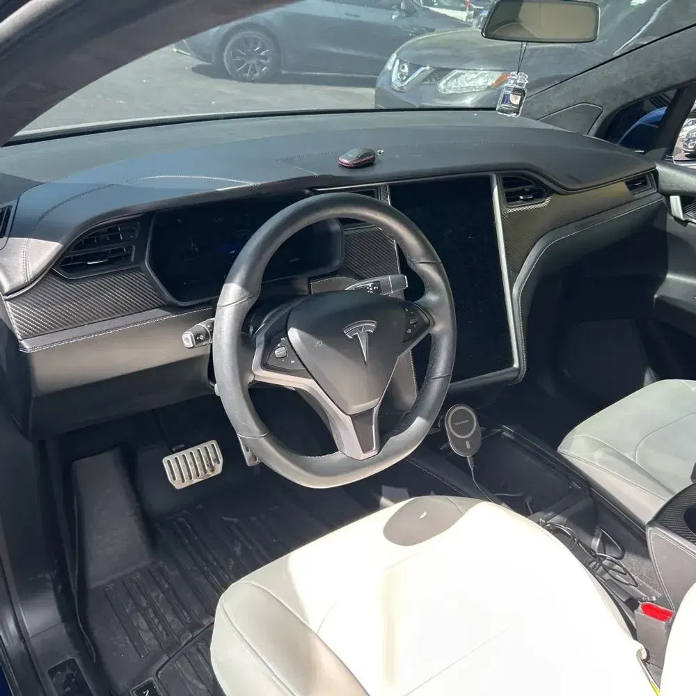 2021 Tesla Model X Plaid