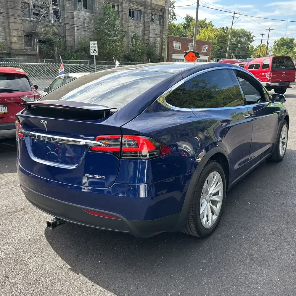 2021 Tesla Model X Plaid