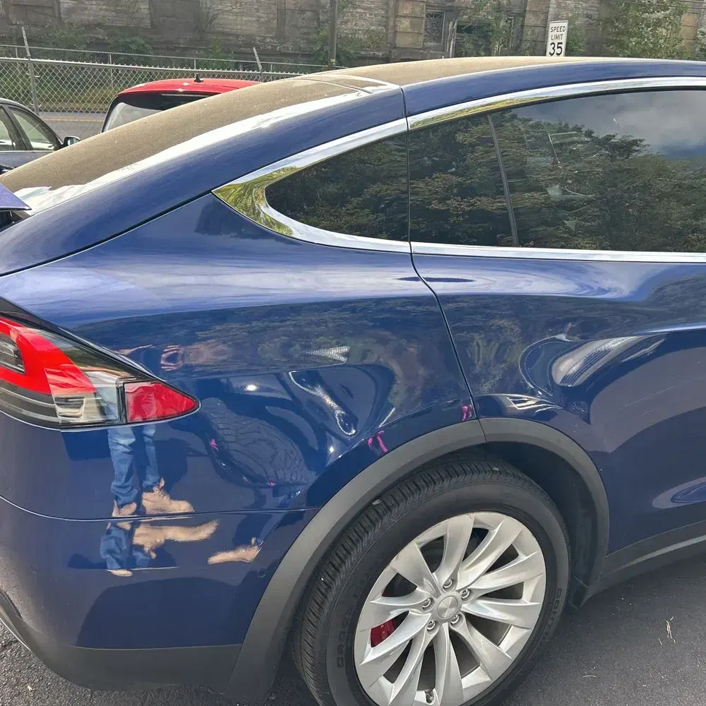 2021 Tesla Model X Plaid