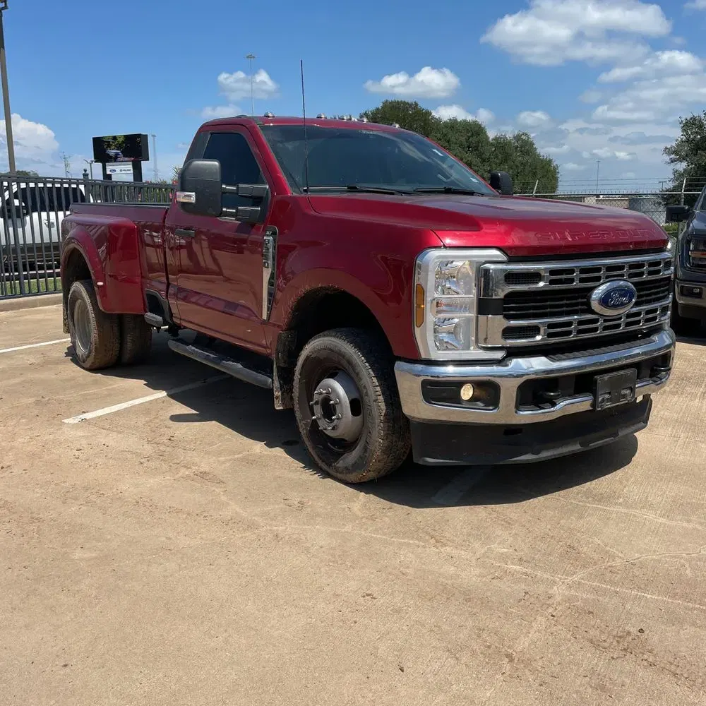 2025 Ford F-350 Super Duty XLT