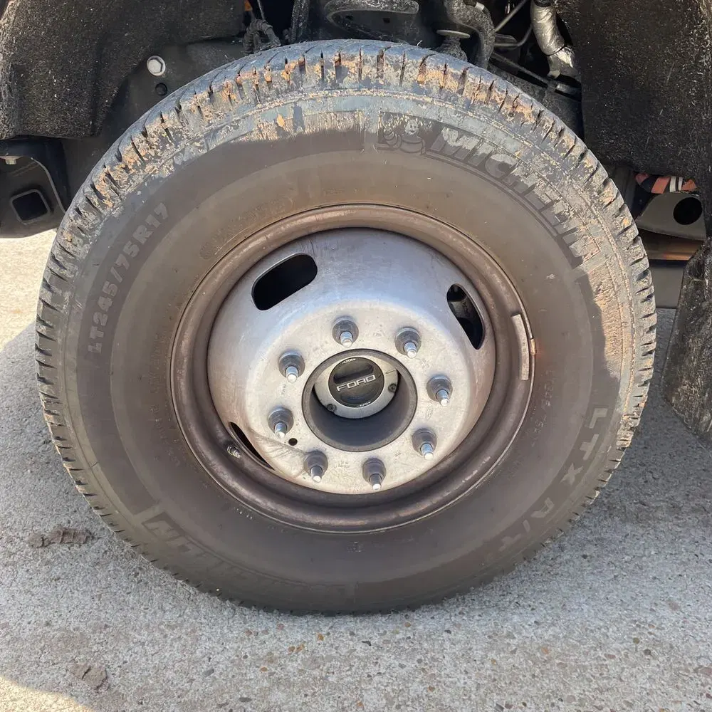 2025 Ford F-350 Super Duty XLT