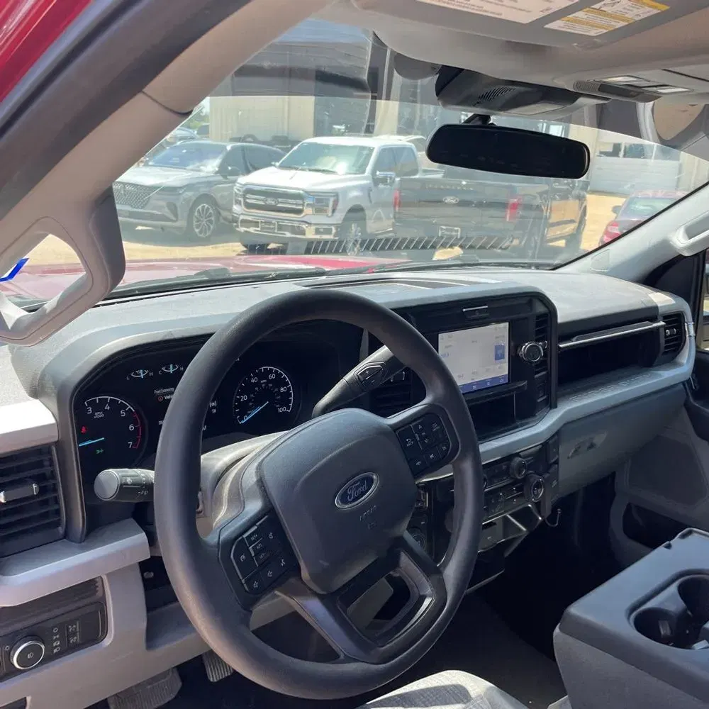 2025 Ford F-350 Super Duty XLT