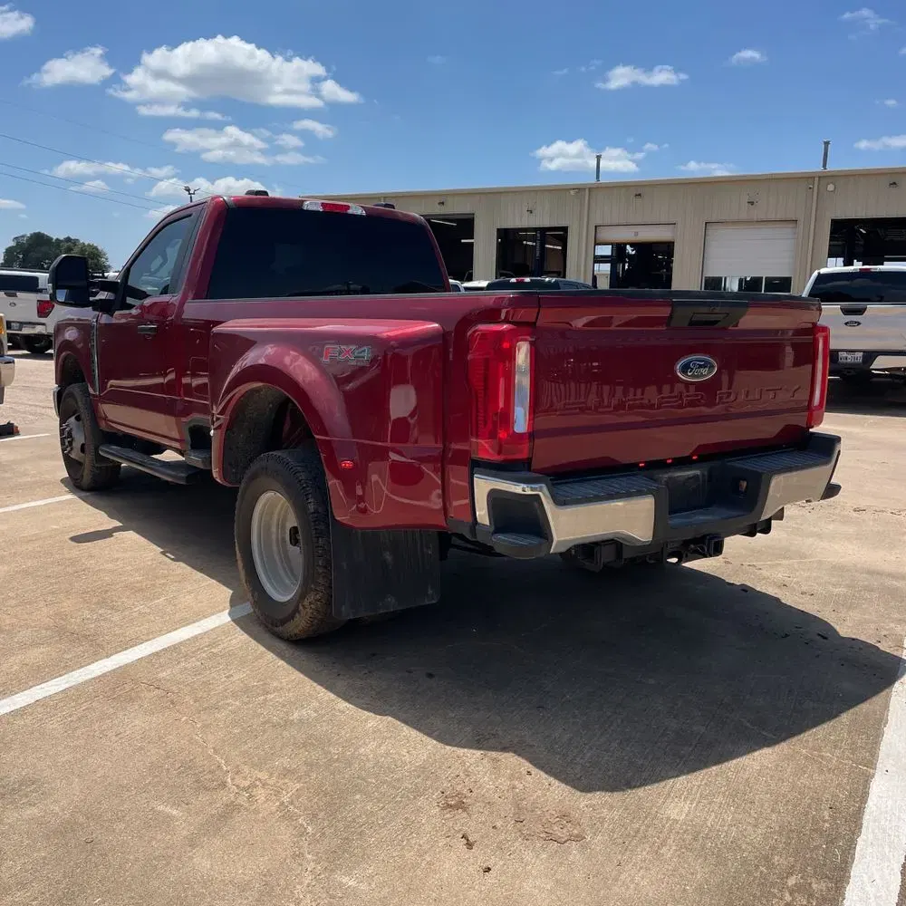 2025 Ford F-350 Super Duty XLT