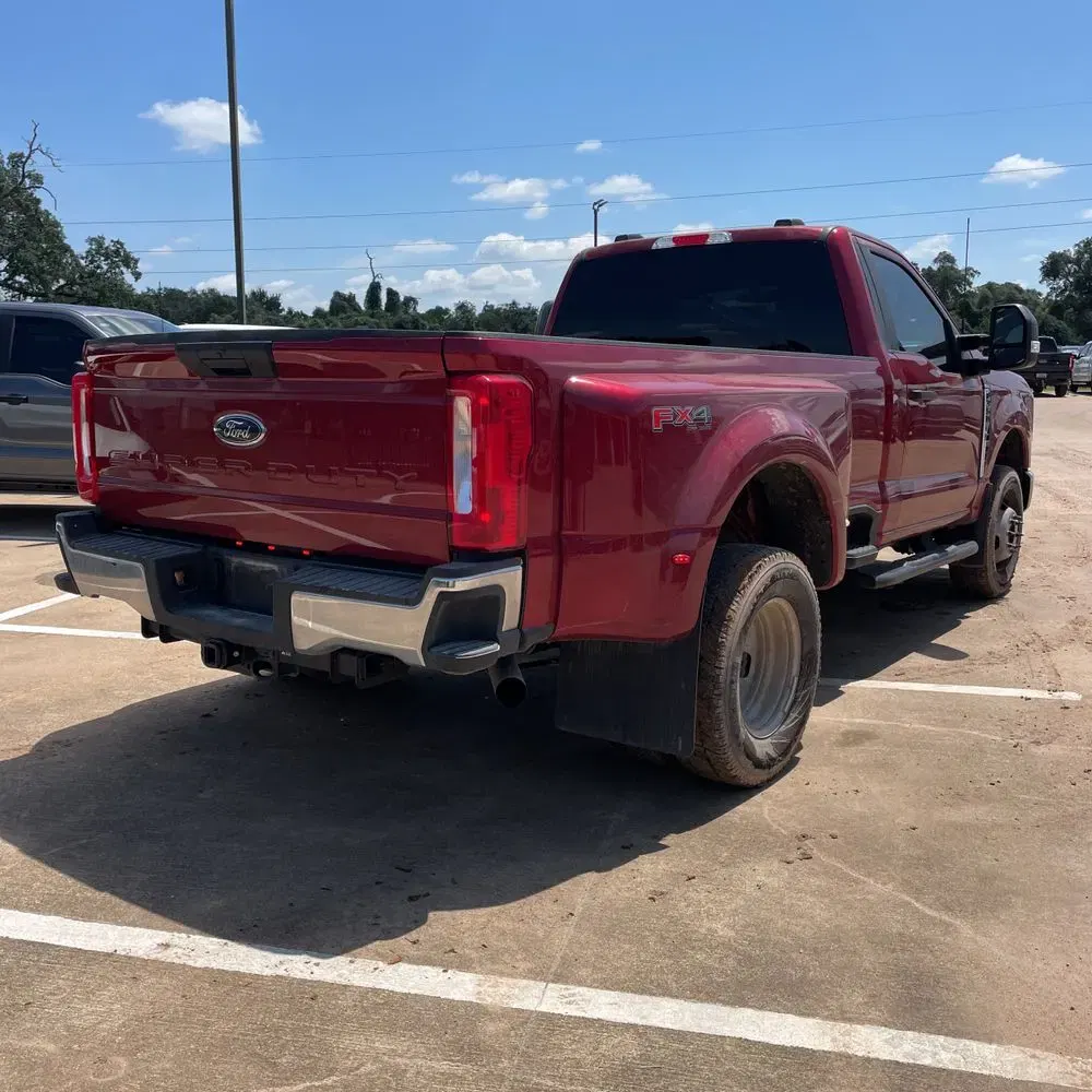 2025 Ford F-350 Super Duty XLT
