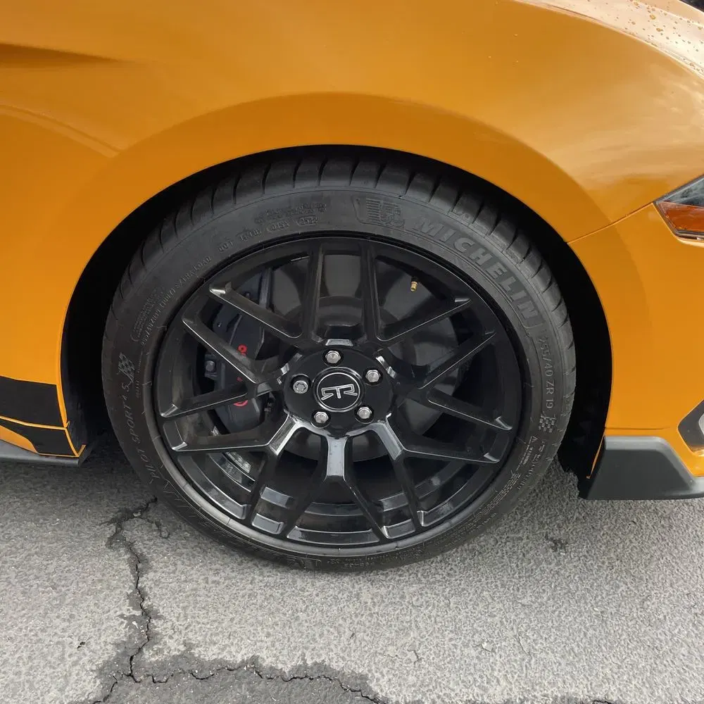 2022 Ford Mustang Mach 1