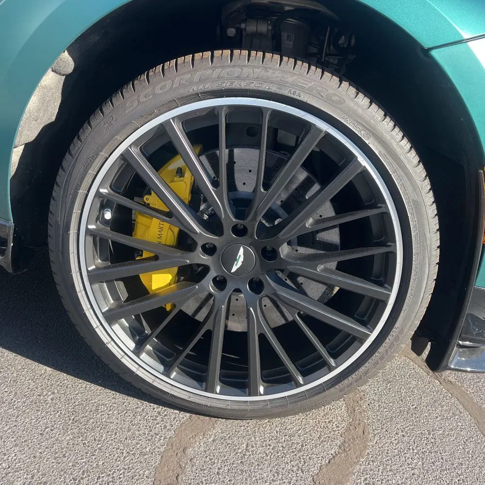 2023 Aston Martin DBX 707
