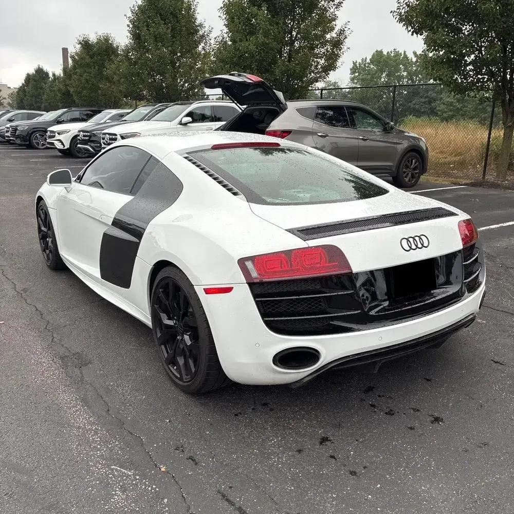 2011 Audi R8 5.2