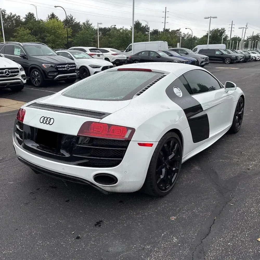 2011 Audi R8 5.2