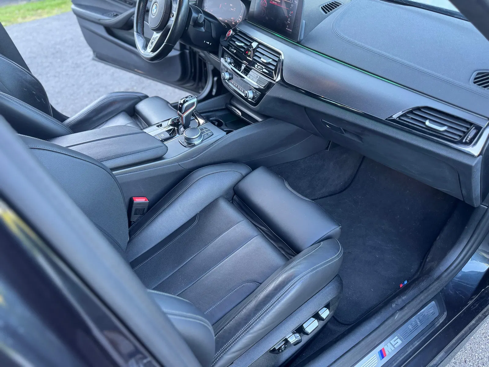 2020 BMW M5 - 600-hp Twin-Turbo V8, Singapore Gray Metallic, AWD, Unmodified