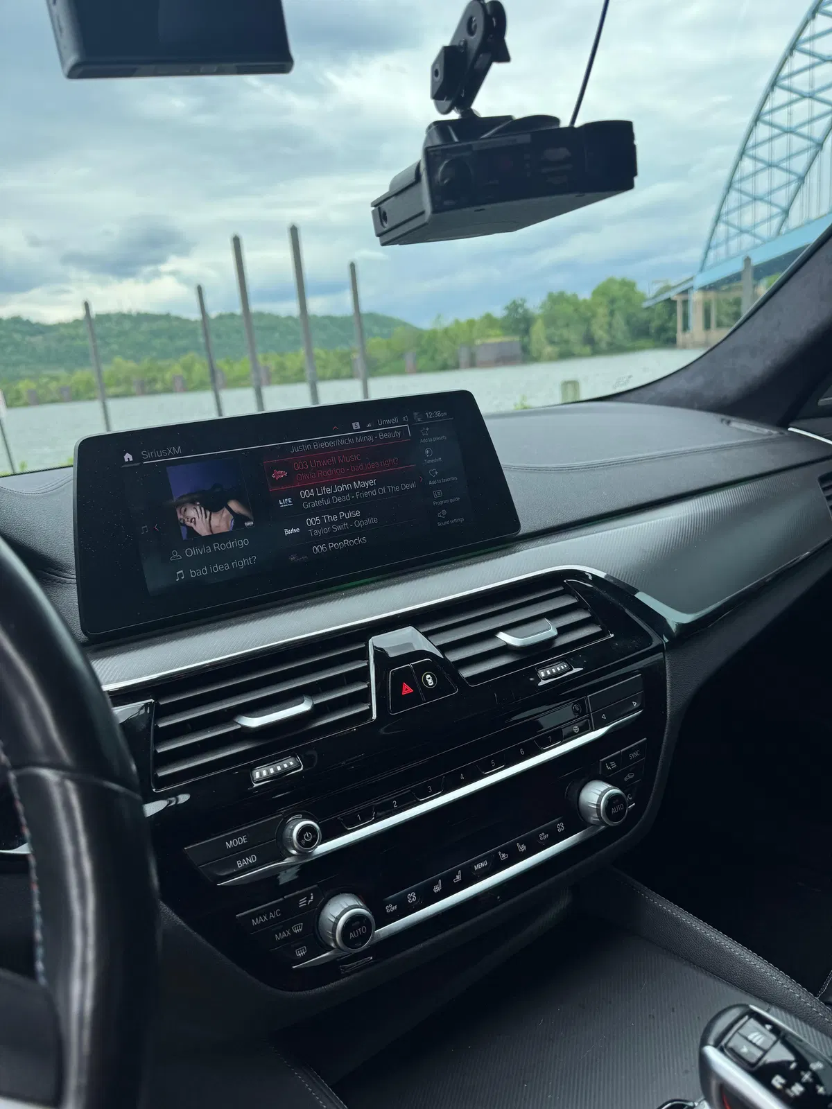 2020 BMW M5 - 600-hp Twin-Turbo V8, Singapore Gray Metallic, AWD, Unmodified