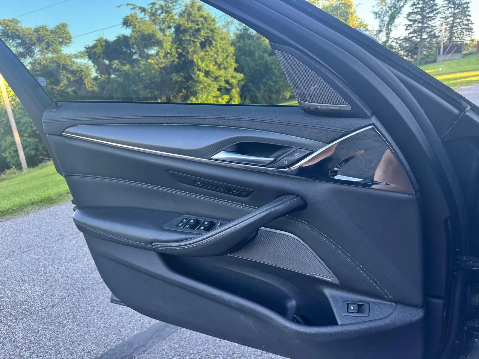 2020 BMW M5 - 600-hp Twin-Turbo V8, Singapore Gray Metallic, AWD, Unmodified