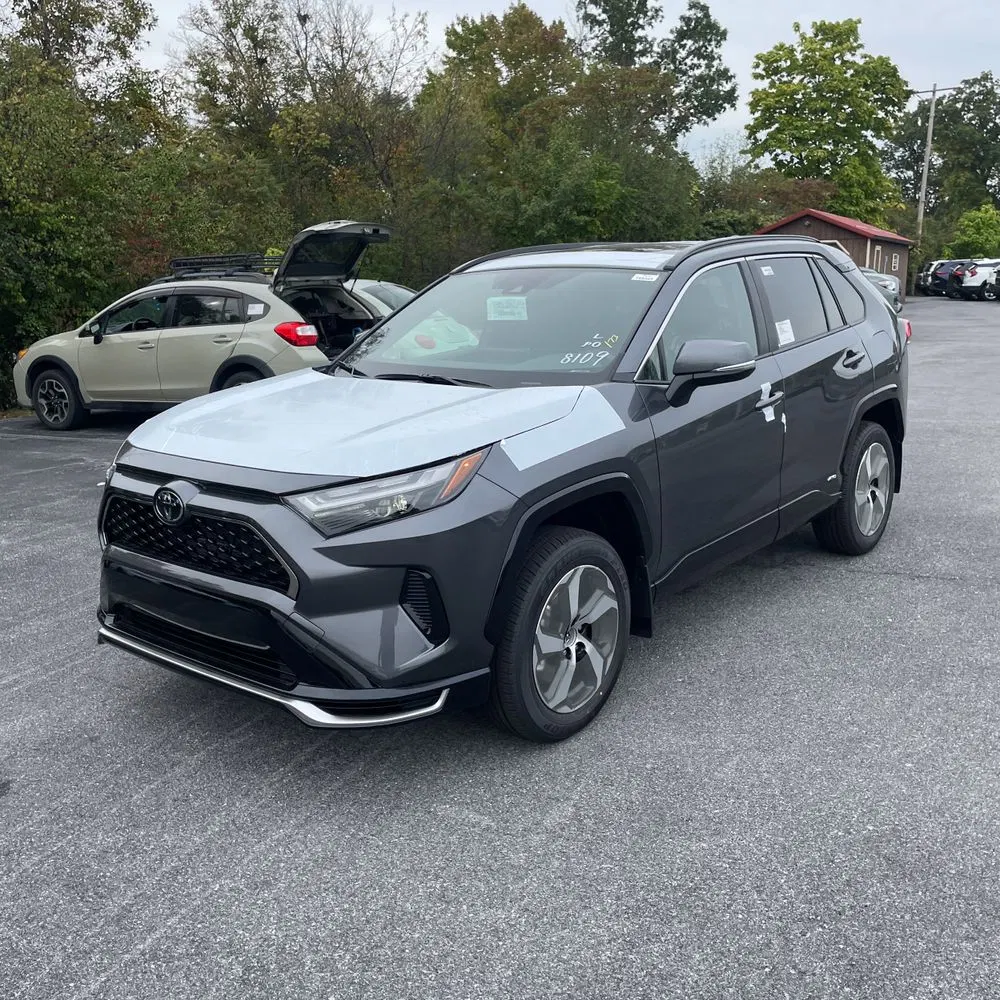 2025 Toyota RAV4 Plug-in Hybrid SE