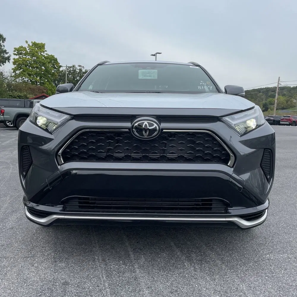 2025 Toyota RAV4 Plug-in Hybrid SE