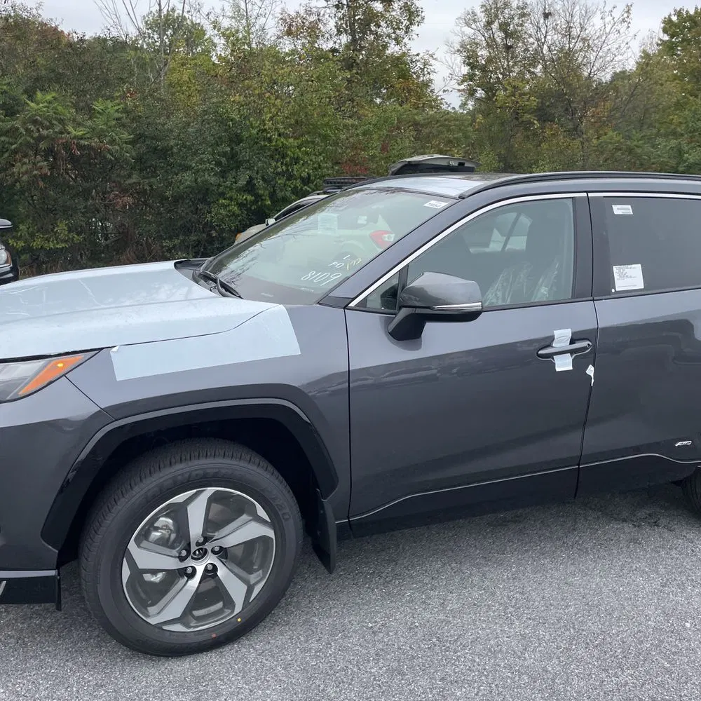 2025 Toyota RAV4 Plug-in Hybrid SE