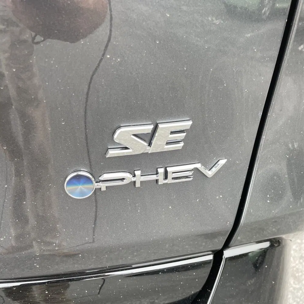 2025 Toyota RAV4 Plug-in Hybrid SE