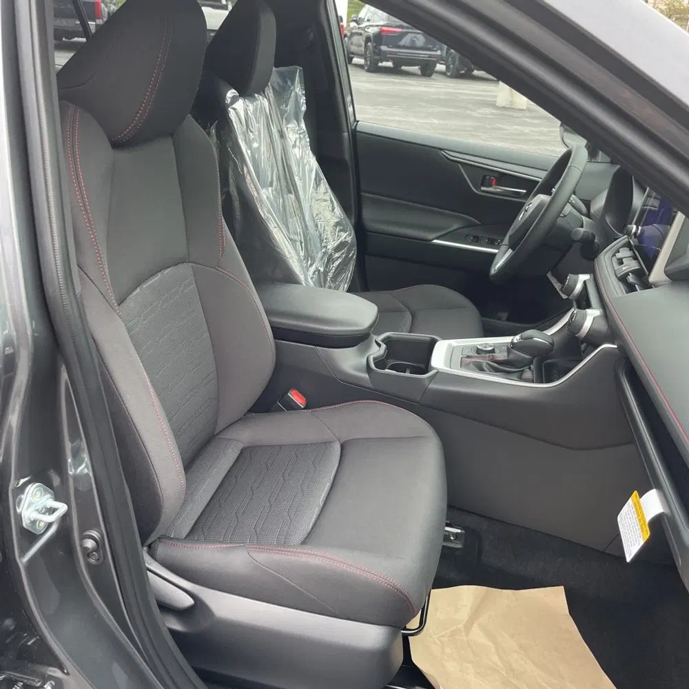 2025 Toyota RAV4 Plug-in Hybrid SE