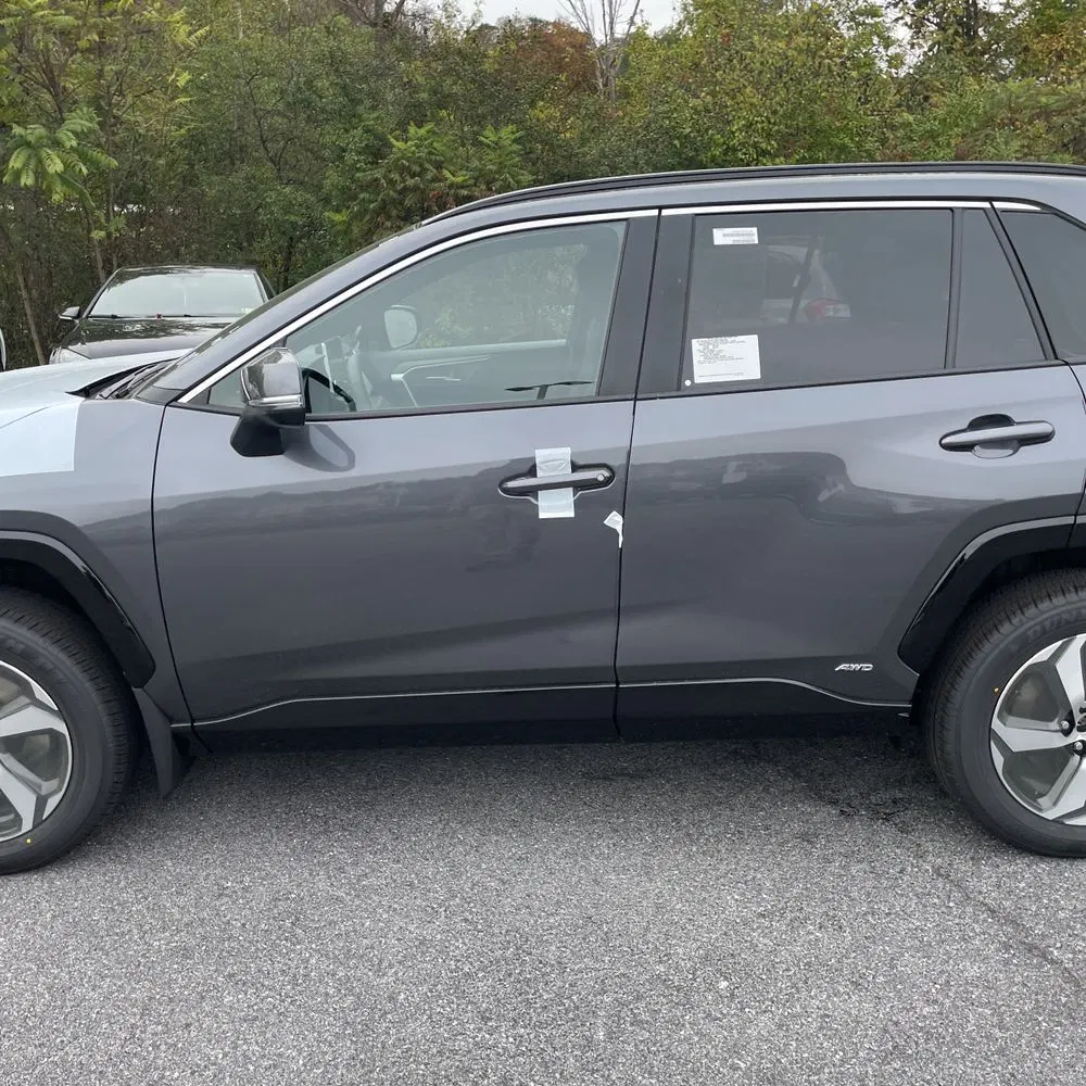 2025 Toyota RAV4 Plug-in Hybrid SE