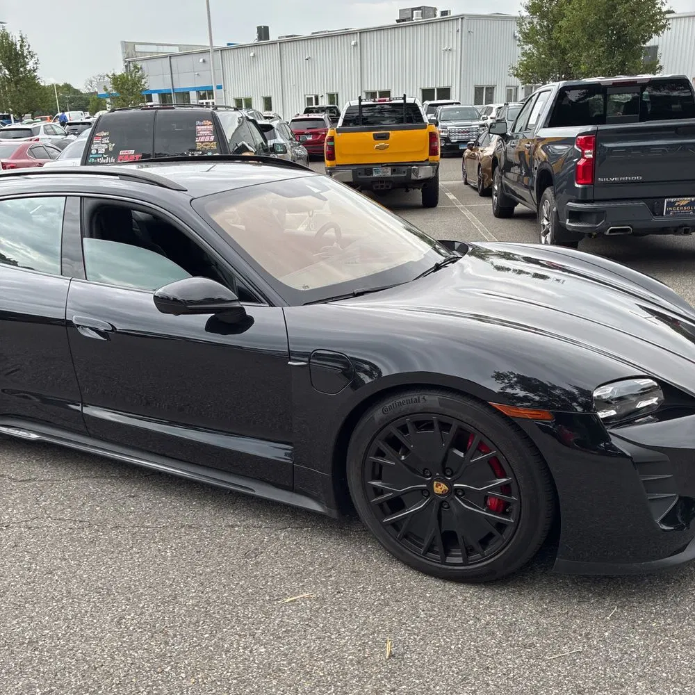 2022 Porsche Taycan GTS Sport Turismo