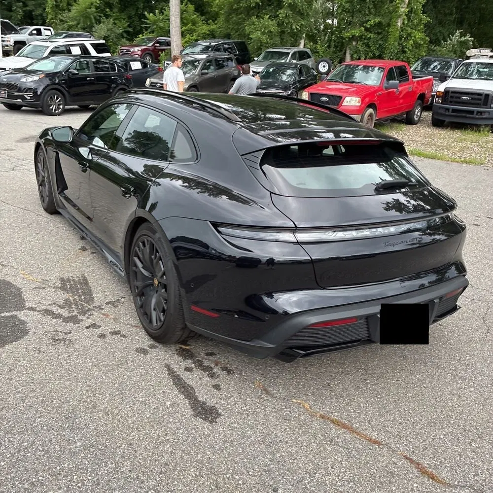 2022 Porsche Taycan GTS Sport Turismo