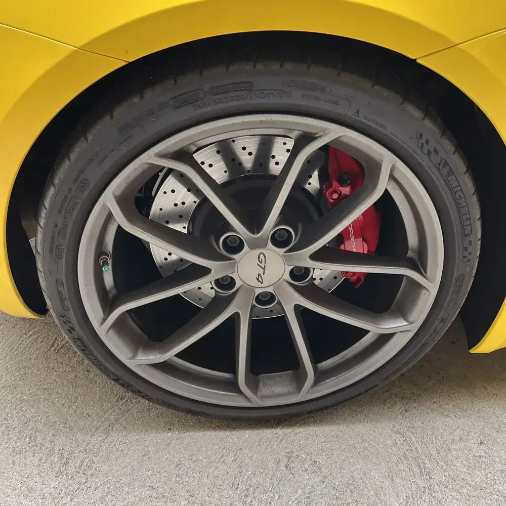 2021 Porsche 718 Cayman GT4