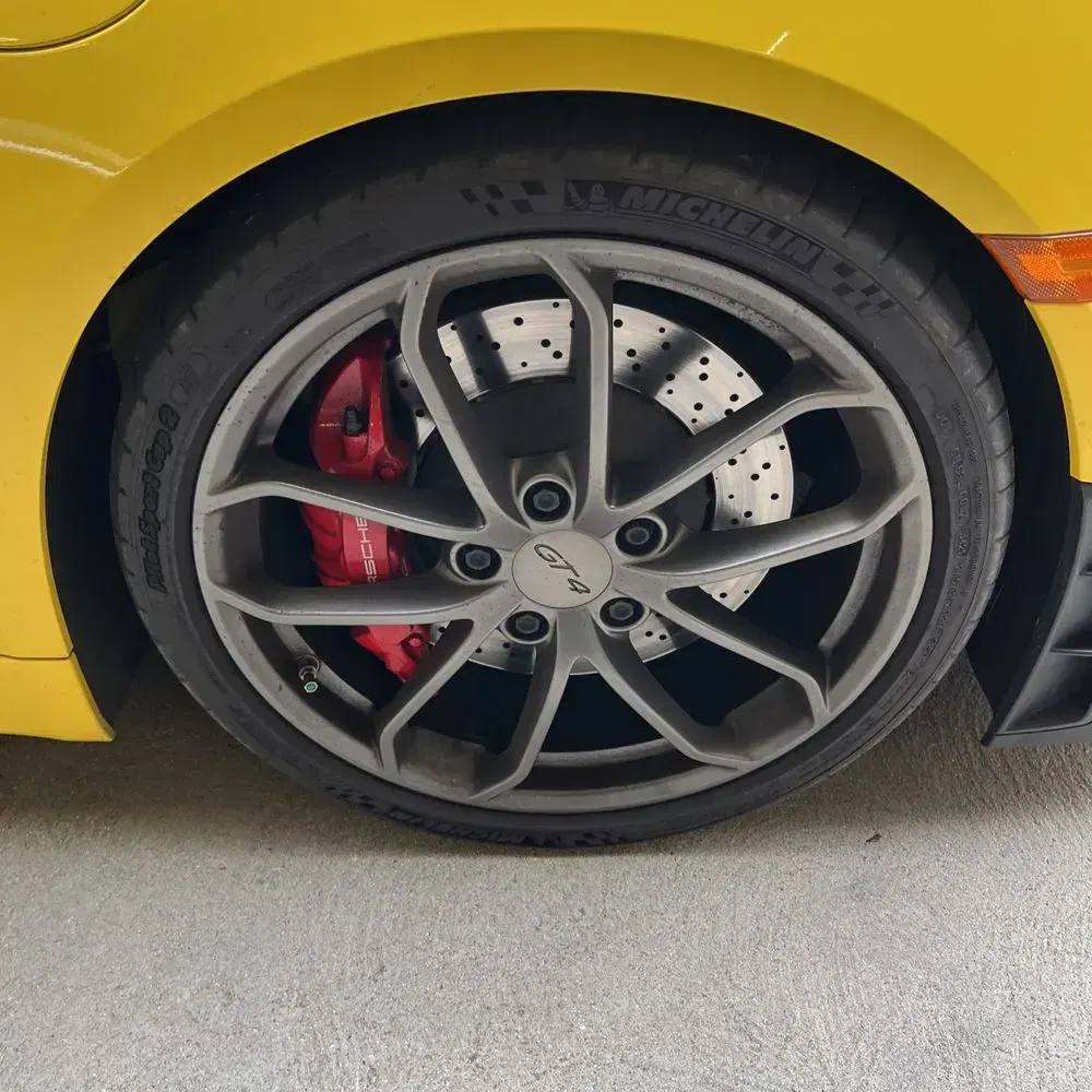 2021 Porsche 718 Cayman GT4