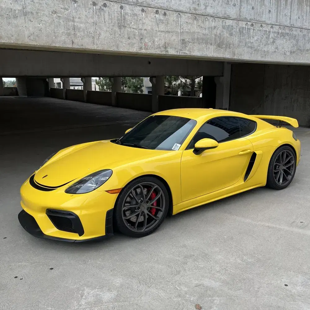 2021 Porsche 718 Cayman GT4