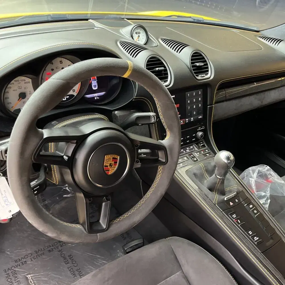 2021 Porsche 718 Cayman GT4