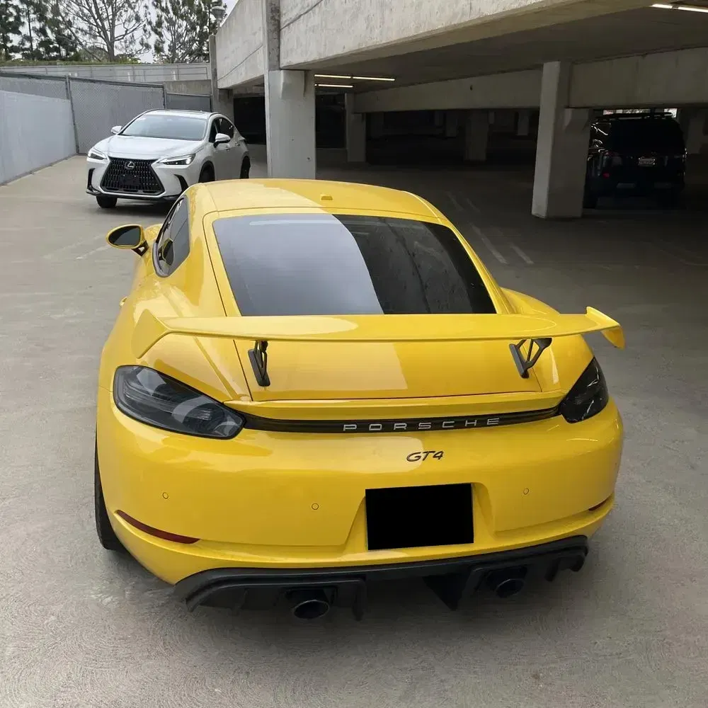 2021 Porsche 718 Cayman GT4