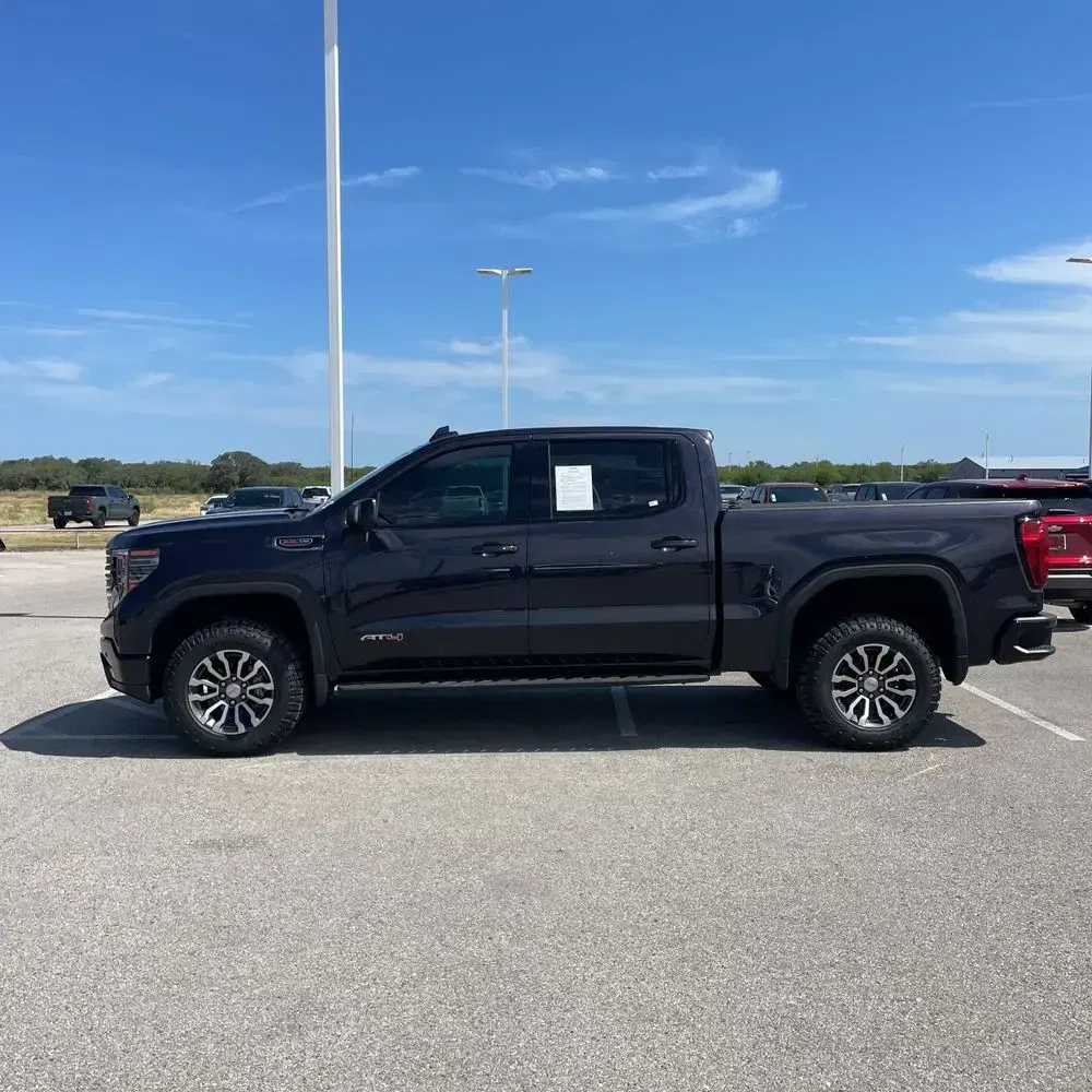 2022 GMC Sierra 1500 AT4