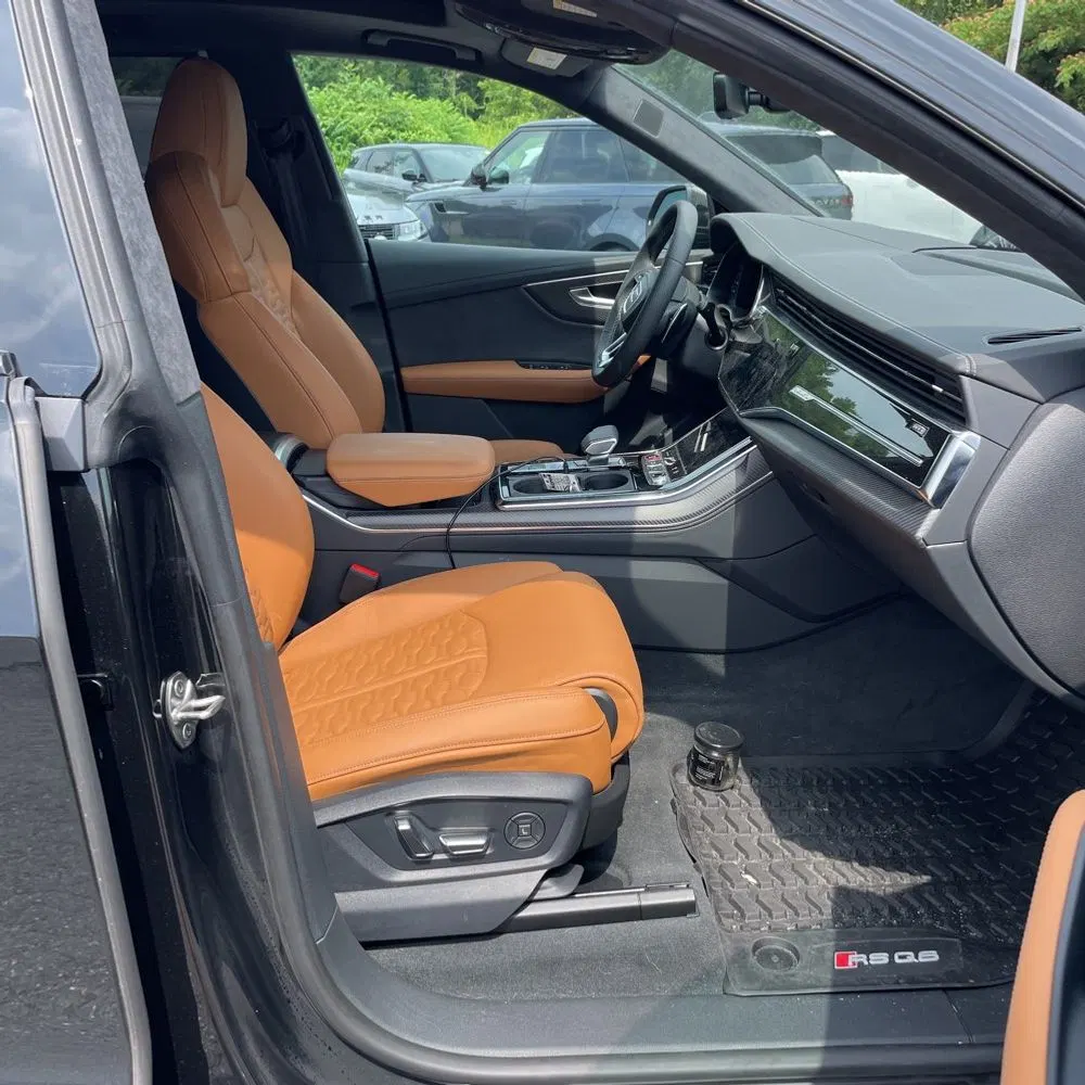 2024 Audi RS Q8 Base