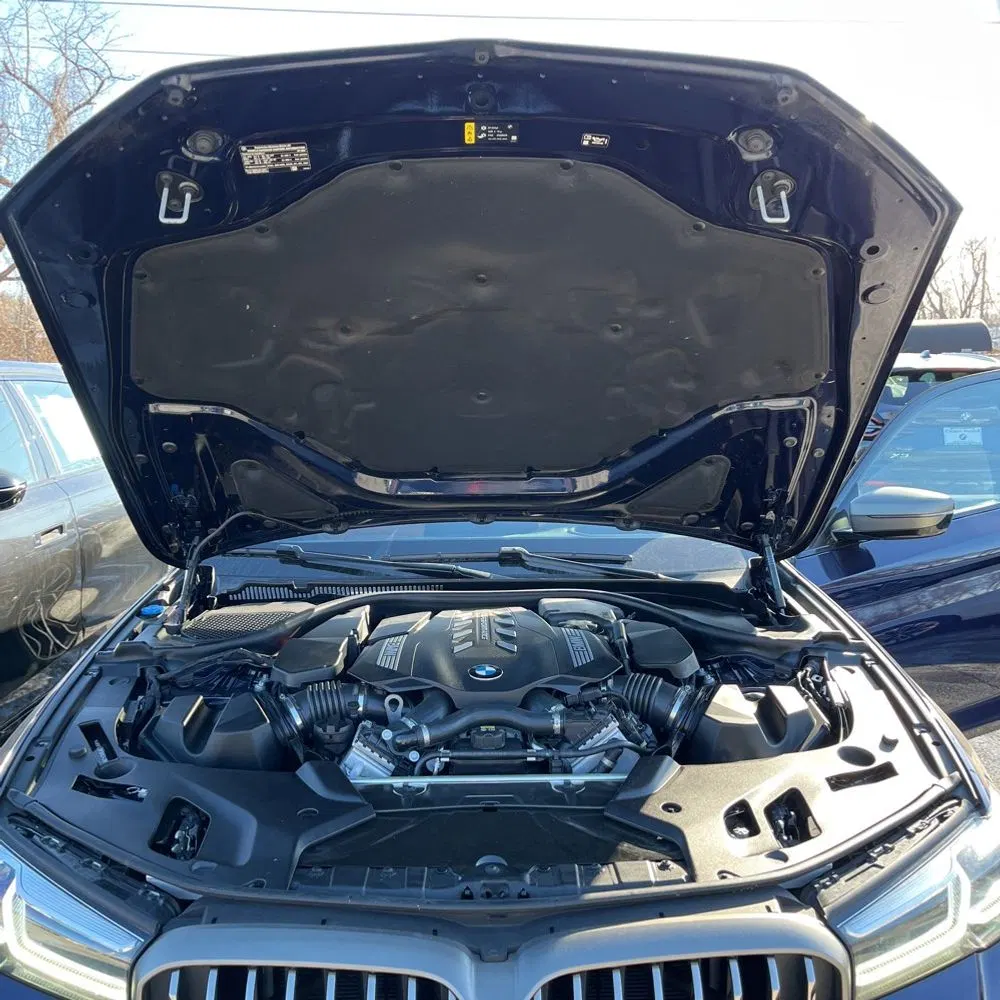 2022 BMW 5-Series M550xi