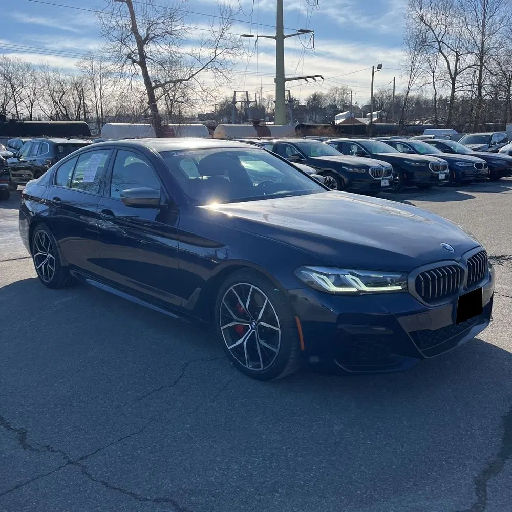 2022 BMW 5-Series M550xi