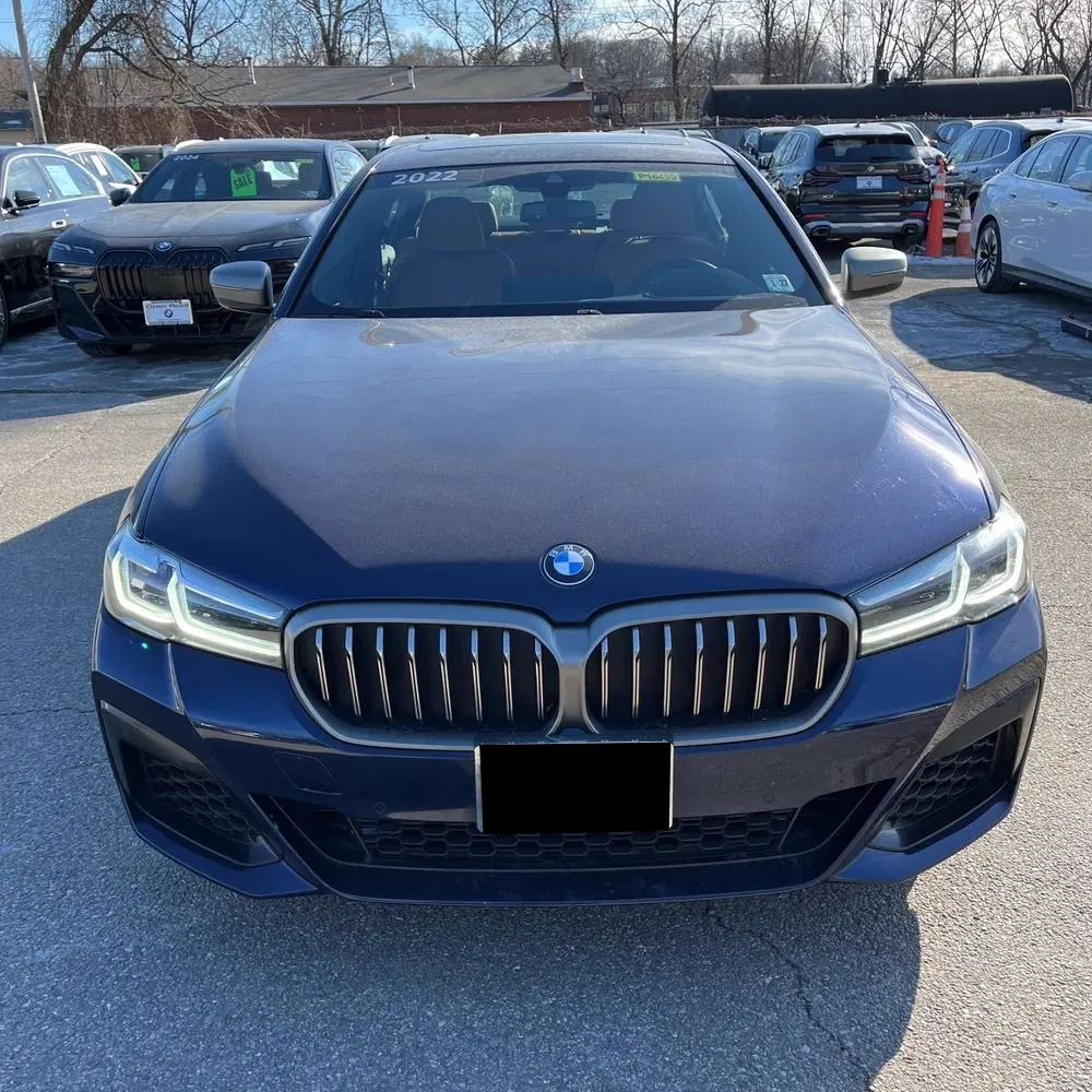2022 BMW 5-Series M550xi