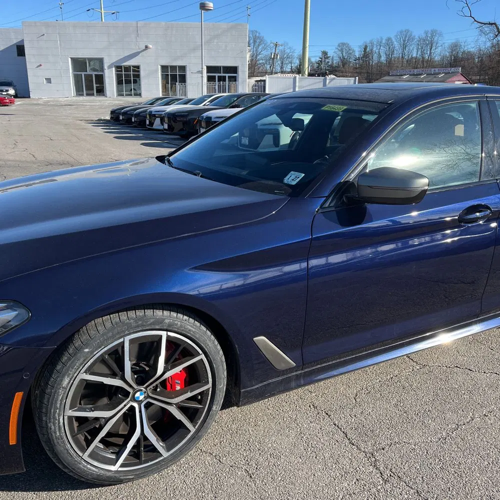 2022 BMW 5-Series M550xi