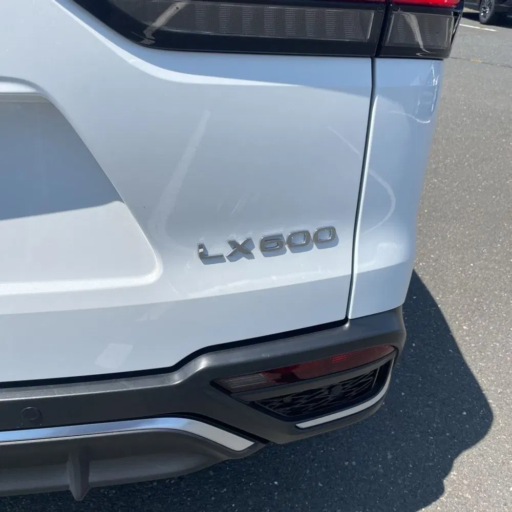 2023 Lexus LX 600 F SPORT Handling