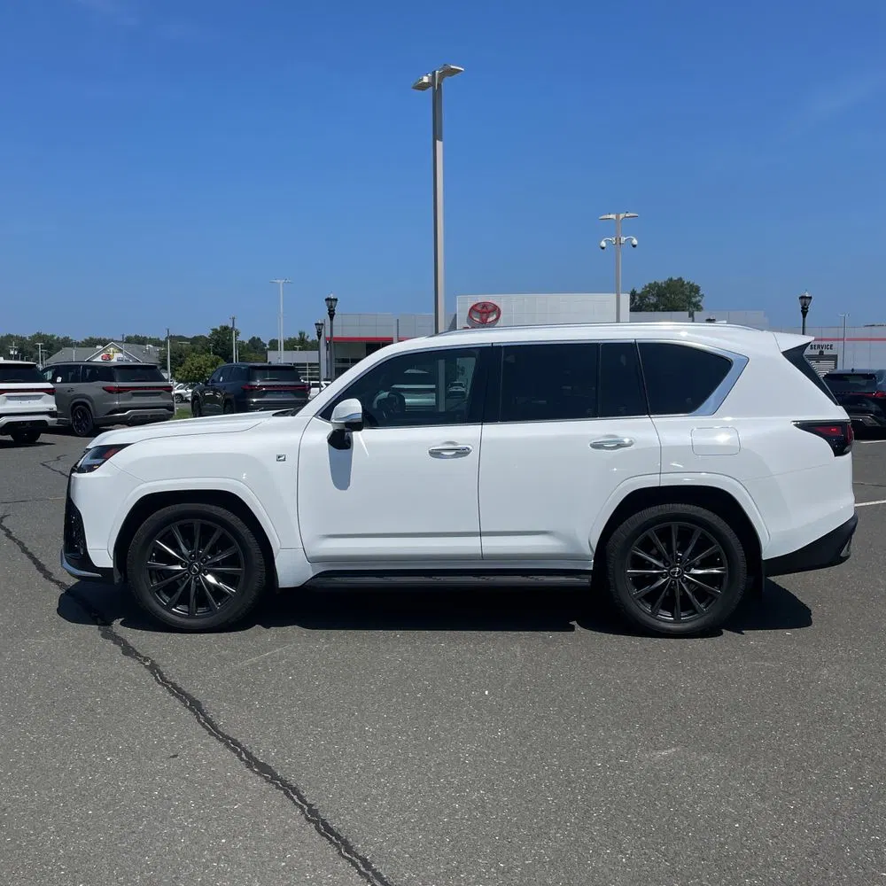 2023 Lexus LX 600 F SPORT Handling