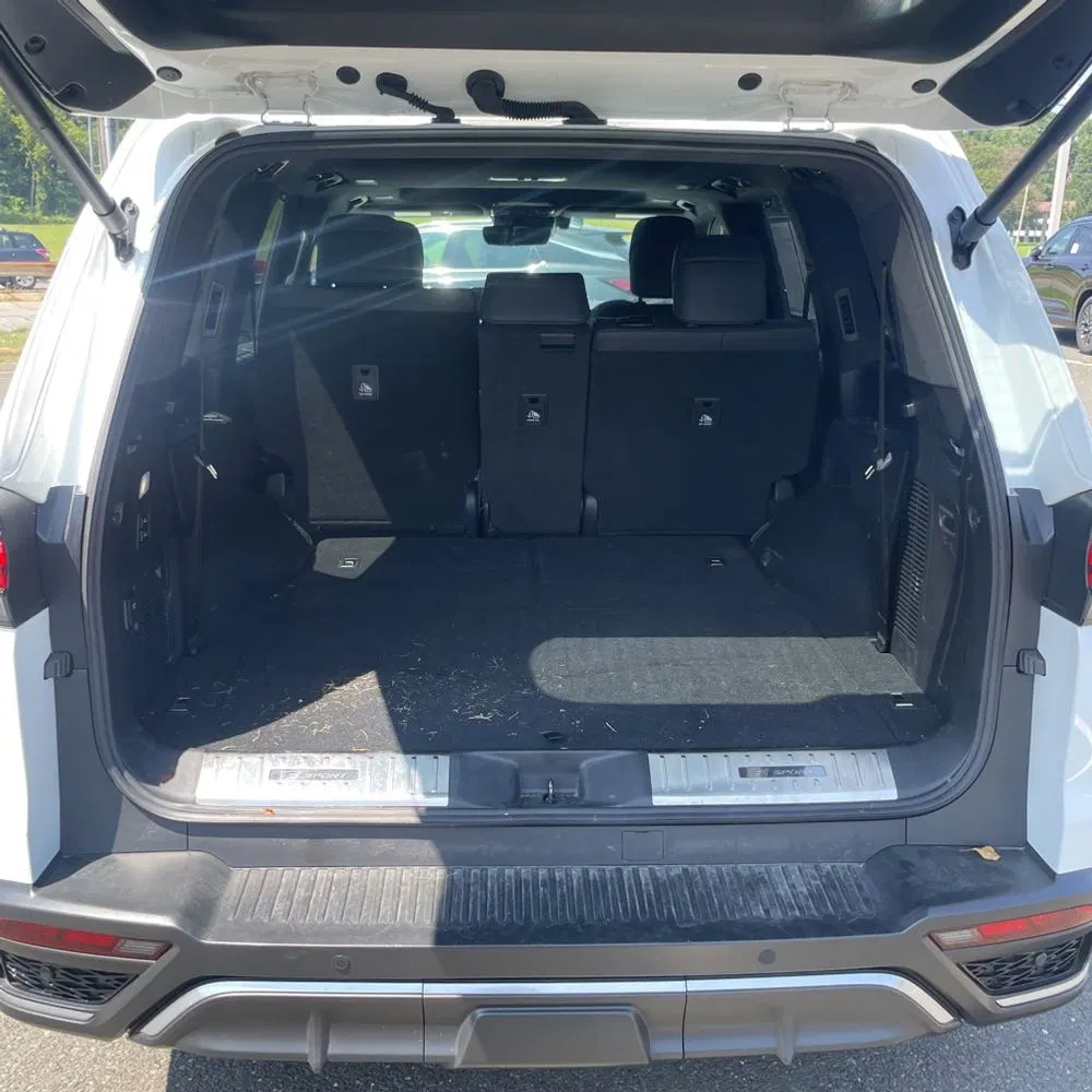 2023 Lexus LX 600 F SPORT Handling