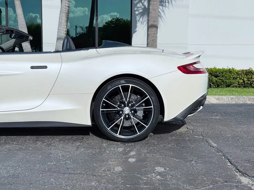 2014 Aston Martin Vanquish Volante Convertible RWD