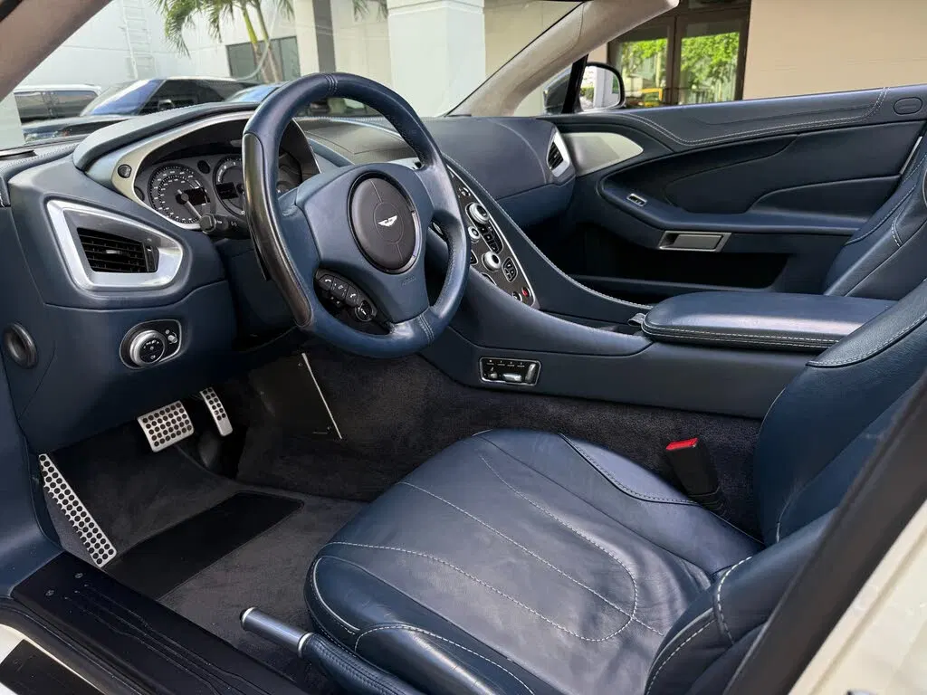 2014 Aston Martin Vanquish Volante Convertible RWD
